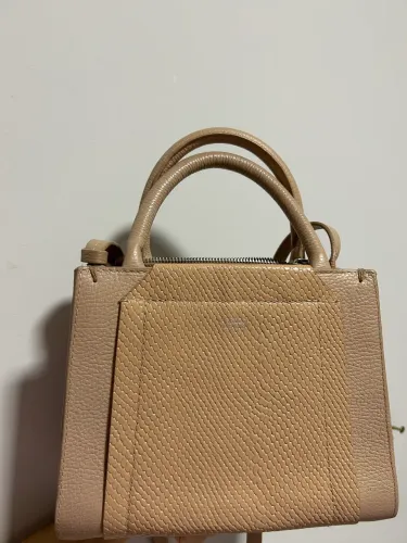 BOLSA DE COURO AREZZO