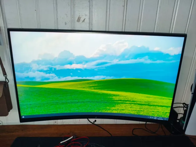 Monitor gamer 32", 165 hz, quad HD, curvo
