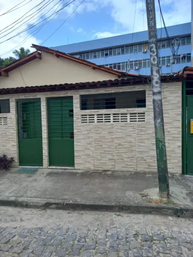 Alugo Casa Espinheiro