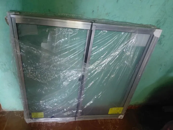 Portas de vidro novas $320