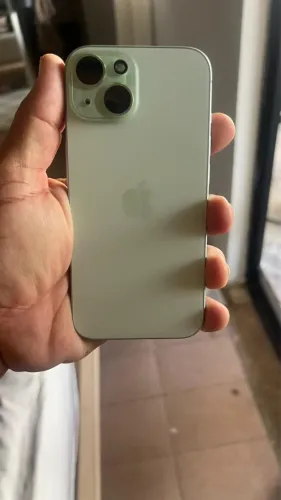 iPhone 15