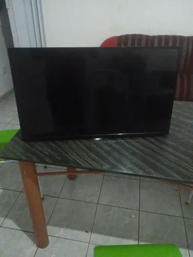 Televisão AOC de 32 polegadas com defeito 80 Reais 