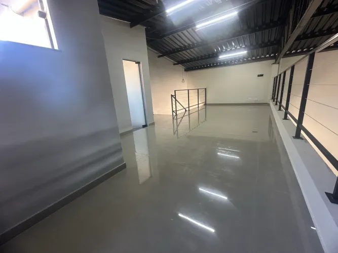 Barracão Botucatu 500m2 Área Total 