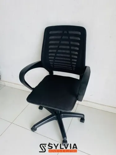 Cadeira de escritório giratória
