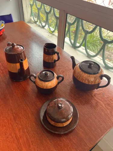 Antigo Conjunto Café Chá Porcelana Inglesa Gibsons, sem as xícaras.