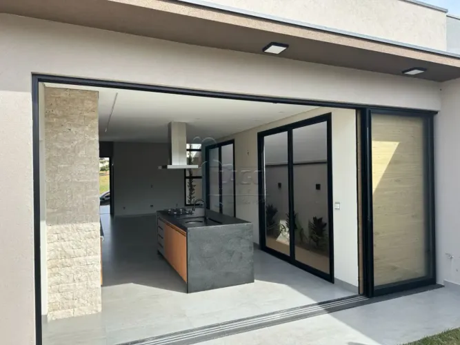 Casa de 150m² com 03 quartos sendo 01 suíte à venda em condomínio - Alto da Boa Vista
