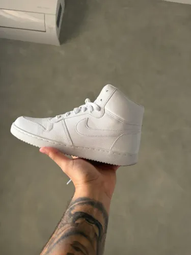 Tênis Nike Ebernon Mid