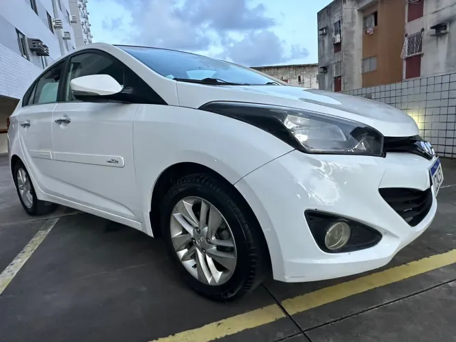 Hyundai HB20S Premium 1.6 Flex 16V Aut. 4P 2015