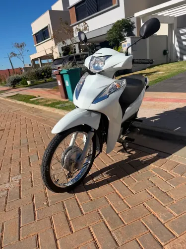 VENDO HONDA BIZ 110I 2023