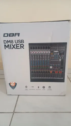 Vendo mesa de som DBR 8 canais em perfeito estado para uso.