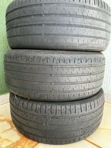 Pneus Barum 225 / 50 R 17  98Y (03 pneus usados)