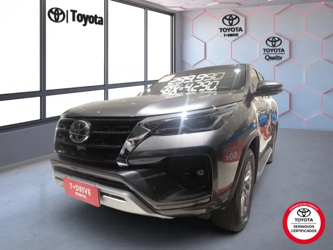 Toyota Hilux SW4 SRX 4X4 2.8 TDI 16V Dies. Aut. 2021