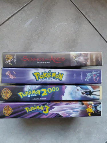 Fitas VHS Senhor dos Anéis e 3 Pokemons