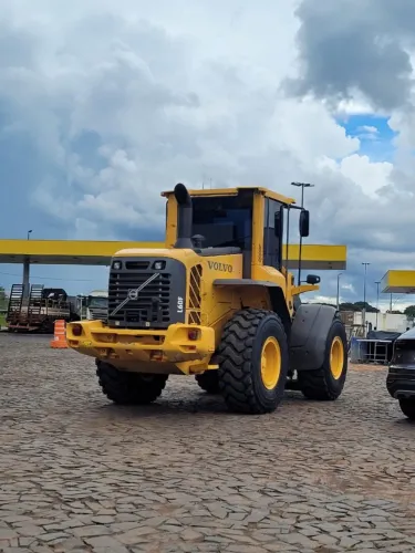 Pa Carregadeira Volvo L60F 2024