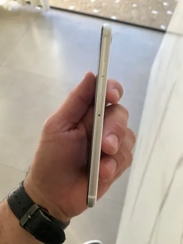 iPhone 8 Se impecável