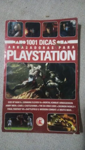 REVISTA GAMES COM OS MACETES DE JOGOS DE PLAYSTATION RELÍQUIA