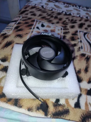 Cooler com dissipador AMD