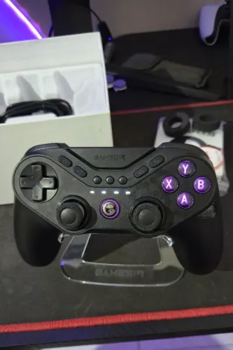 Controle GameSir Tarantula Pro com base de carregamento