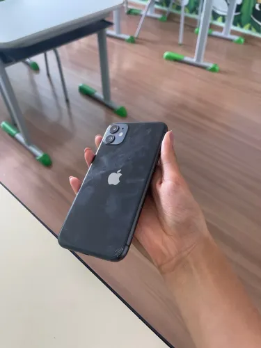 iPhone 11 128gb preto 