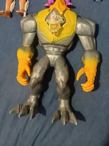 Boneco max steel