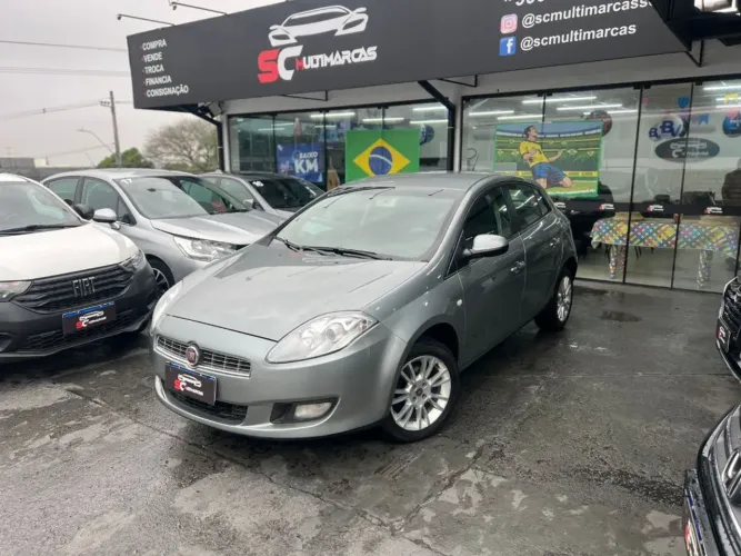 Fiat Bravo Absolute 1.8 Flex 16V 5P 2013