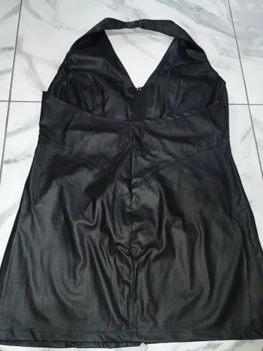Roupas feminina e sandália salto Ana bela