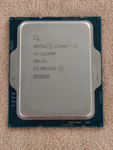 processador core i3 12100F 
