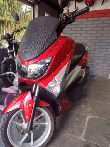 N max 2017 baixo km
