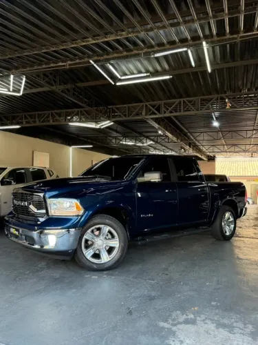Ram Classic Laramie 5.7 V8 16V Gasolina 4X4 Aut. 2023