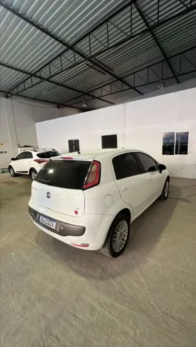 Fiat Punto Essence Dualogic 1.6 Flex 16V 5P 2013