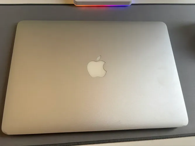 MacBook Air 2010 - Core 2 Duo | 4GB RAM | Funcional