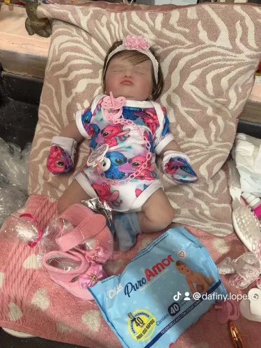 Bebês gêmeos meninas