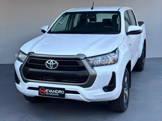 Toyota Hilux CD 4X4 2.8 Diesel Mec. 2022