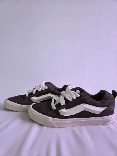 Tênis Vans Verde Musgo. Usado 2 vezes. 8/10.