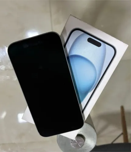 Vendo iPhone 15 semi novo