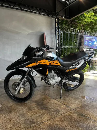 Moto xre troco em outro em menor valor com volta *