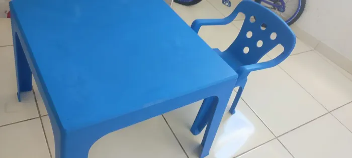 Mesa e Cadeira Infantil