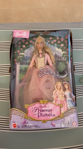 Rara Boneca Barbie Anneliese A Princesa E A Plebéia 2004 Coleção