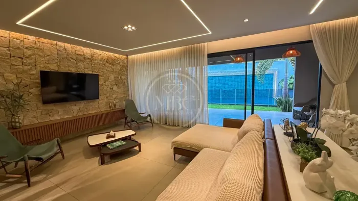 RESIDENCIAL RIO DE JANEIRO, BAIRRO ADRIANÓPOLIS, 700M²