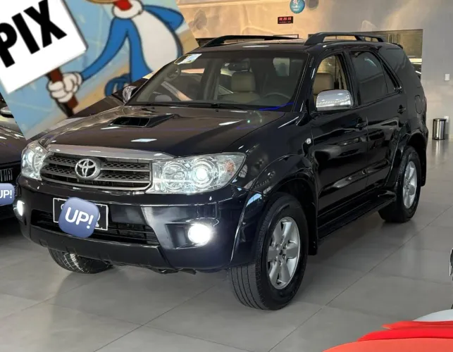 Toyota Hilux SW4 SRV D4-d 4X4 3.0 TDI Dies. AUT 2010