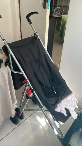 Carrinho guarda-chuva 