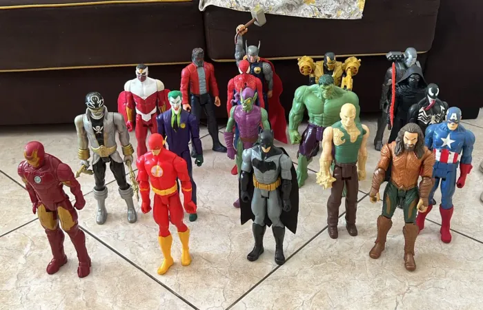 BONECOS DE HERÓI/MARVEL/DC