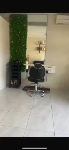 Estou vendendo todos esses moveis para salão