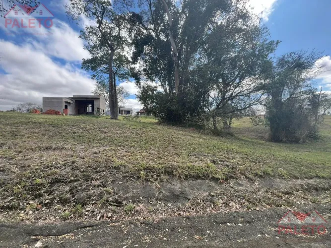 Terreno 450 m² a venda no Condomínio Ninho Verde I Eco Residence na cidade de Porangaba in