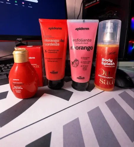 Kit body splash+hidratante+esfoliante+óleo corporal 