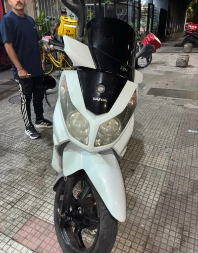 Citycom 300i 2013 de mulher 