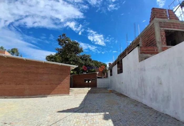 Casa com 2 dormitórios para alugar, 59 m² por R$ 2.759/mês - Plano Diretor Norte - Palmas/