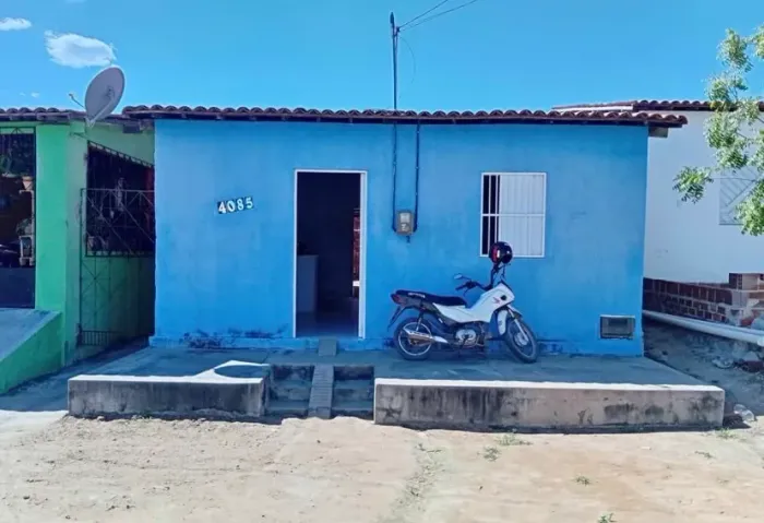- vendo casa sem garagem so quintal em Interlagos