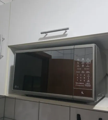 Microondas LG 30L Prata