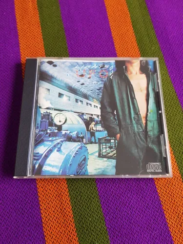 Cd Ufo - Lights out - 1977 importado